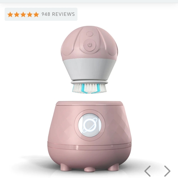 Facial exfoliating brush - Picture 2 of 4